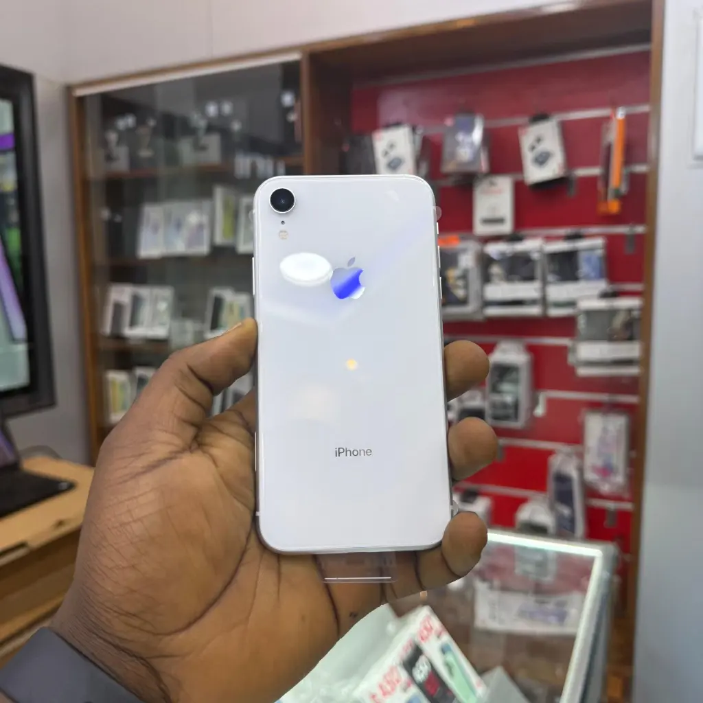iphone xr (1).webp