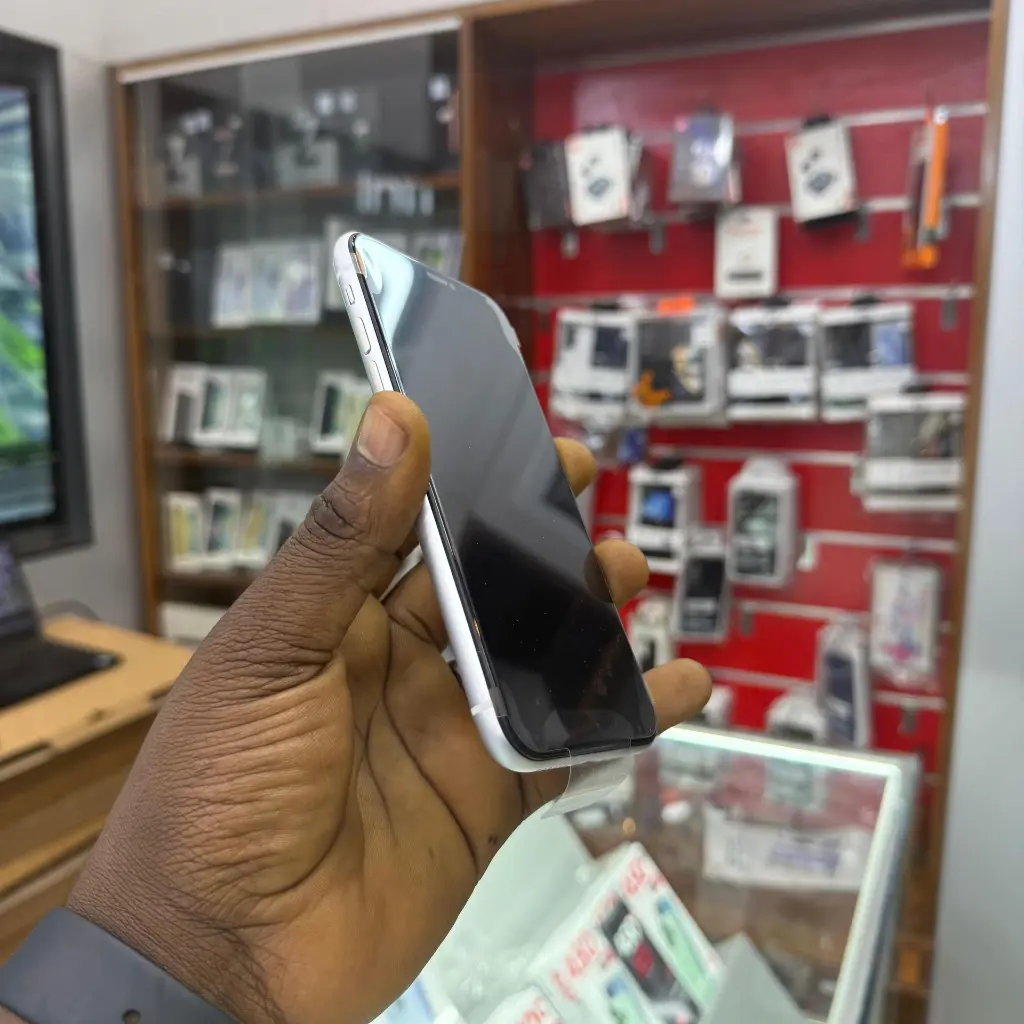 iphone xr (4).webp
